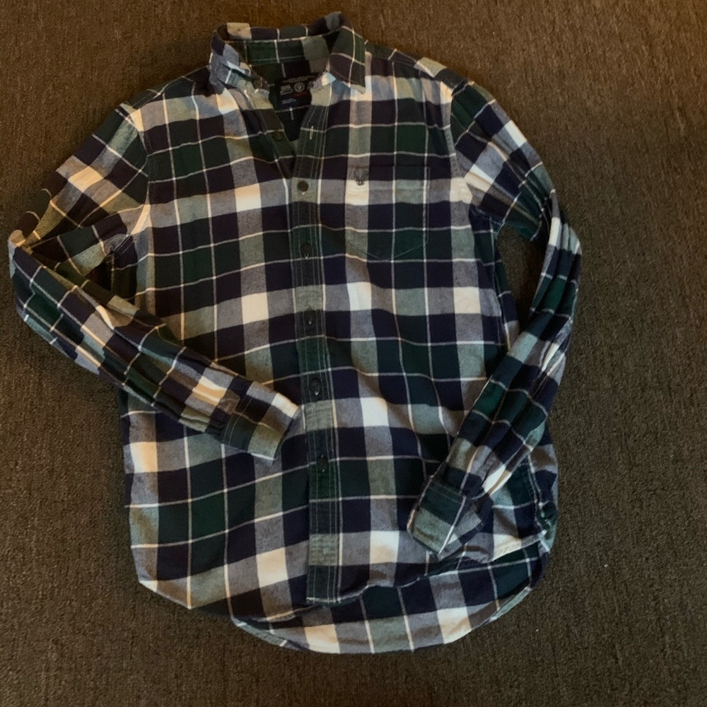 Men’s plaid shirt